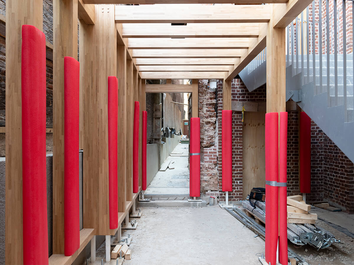 The laminated oak frame. Photo: Philip Vile