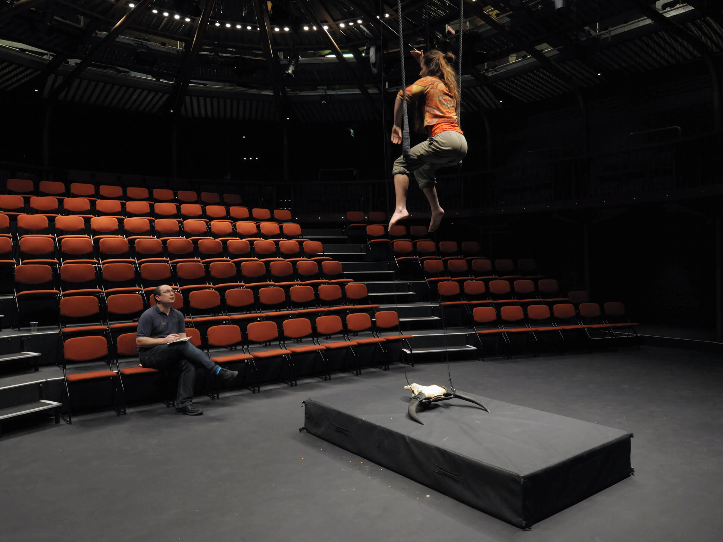 Zinnia Oberski rehearsing in the theatre