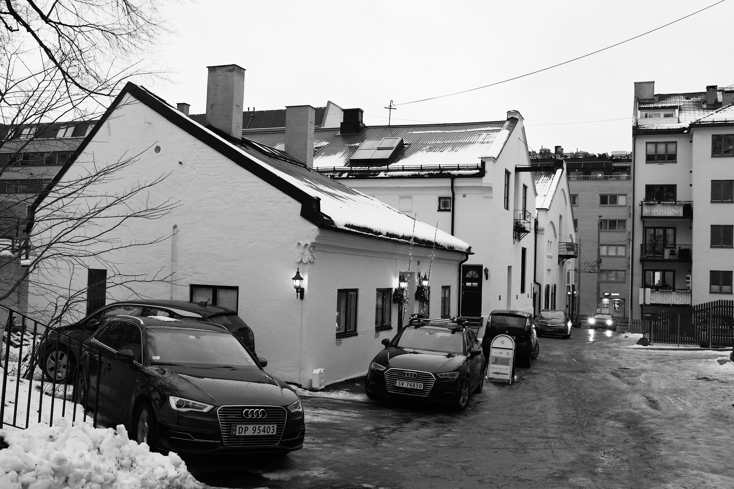 Snowy cars
