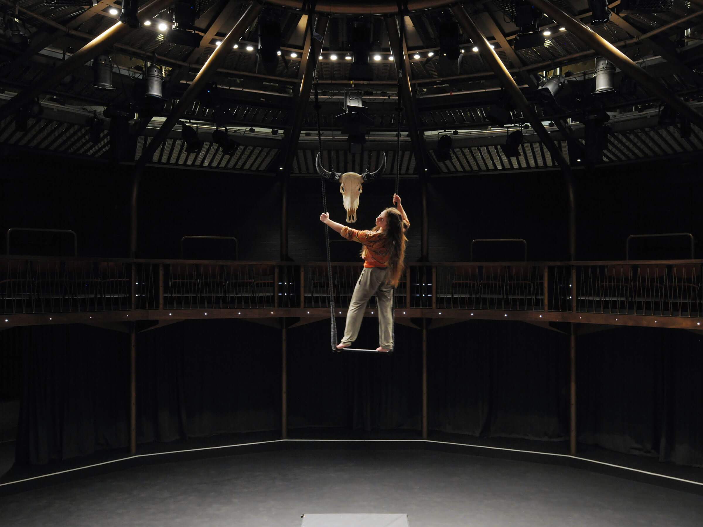 Zinnia Oberski rehearsing in the theatre