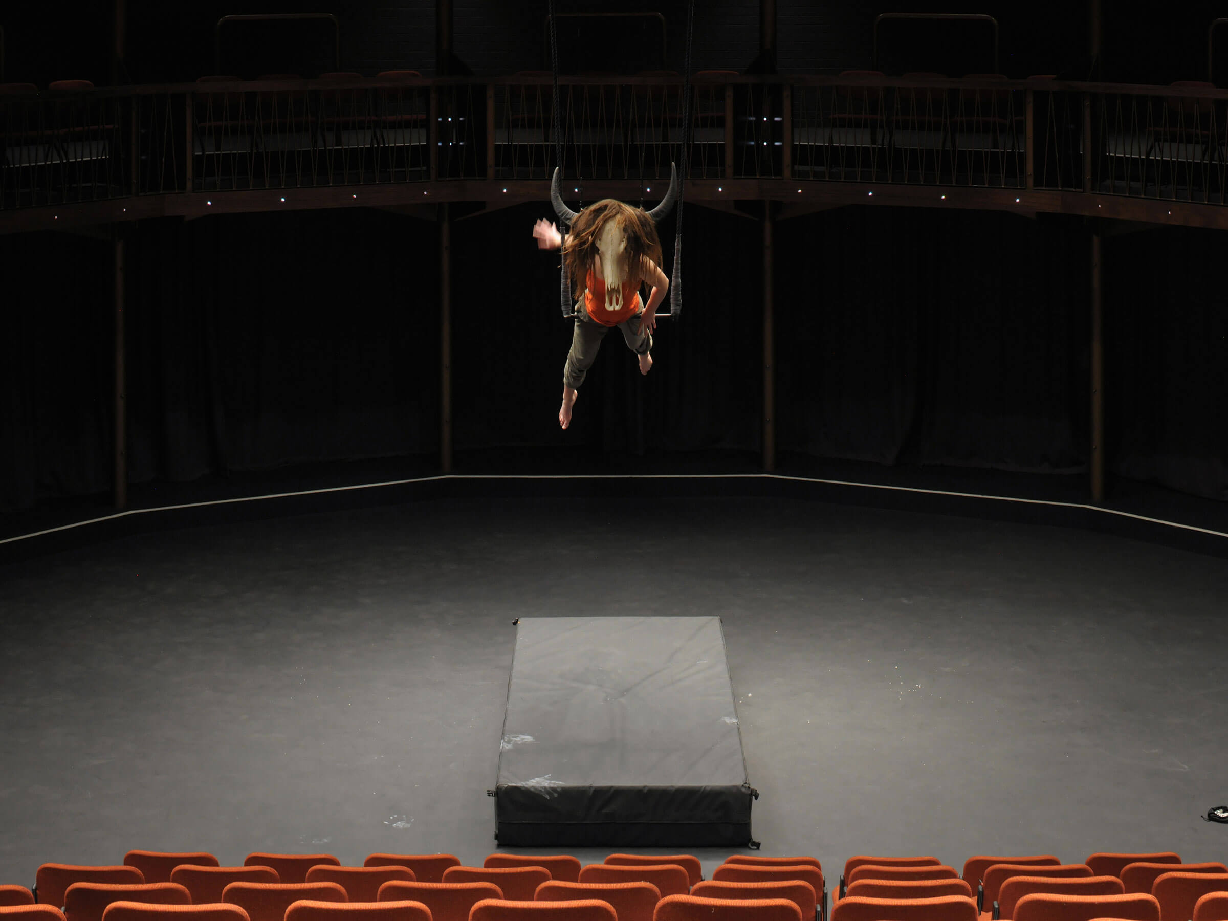 Zinnia Oberski rehearsing in the theatre